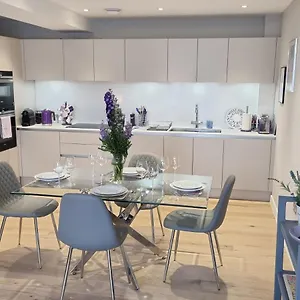 The Danbury, Lower Borough Walls Apartment